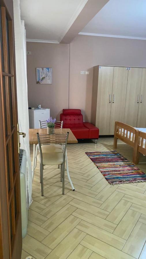 Hotel Durres Vila 53 Εξωτερικό φωτογραφία