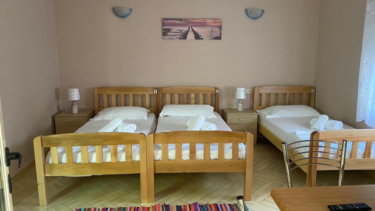 Hotel Durres Vila 53 Εξωτερικό φωτογραφία
