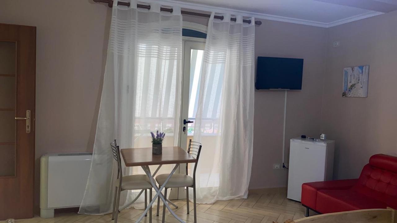Hotel Durres Vila 53 Εξωτερικό φωτογραφία