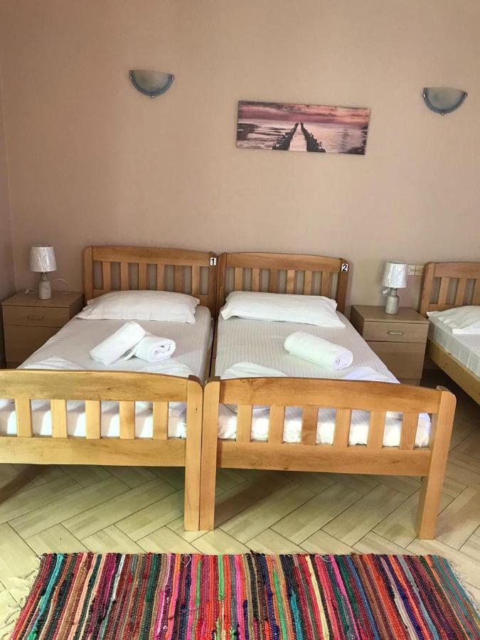 Hotel Durres Vila 53 Εξωτερικό φωτογραφία