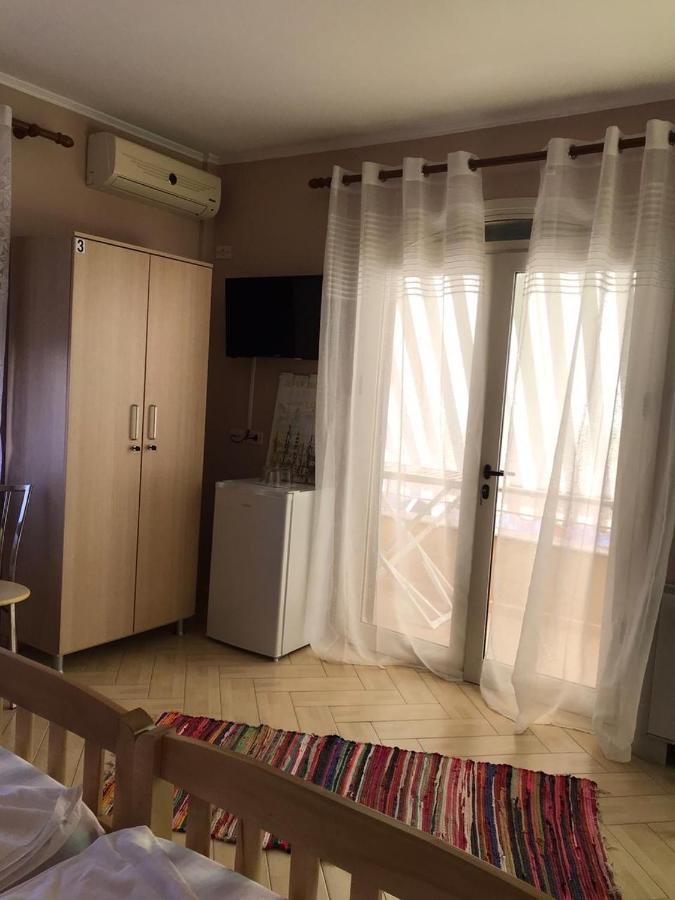 Hotel Durres Vila 53 Εξωτερικό φωτογραφία